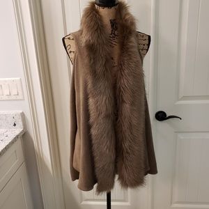 Faux Fur Trimmed vest